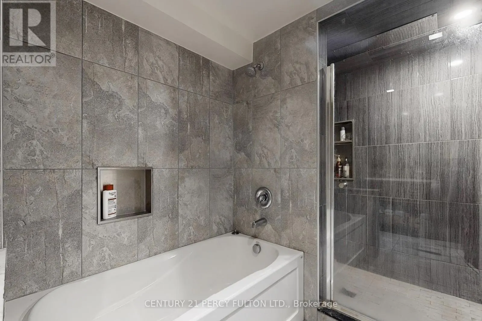 1832 CHESBRO COURT