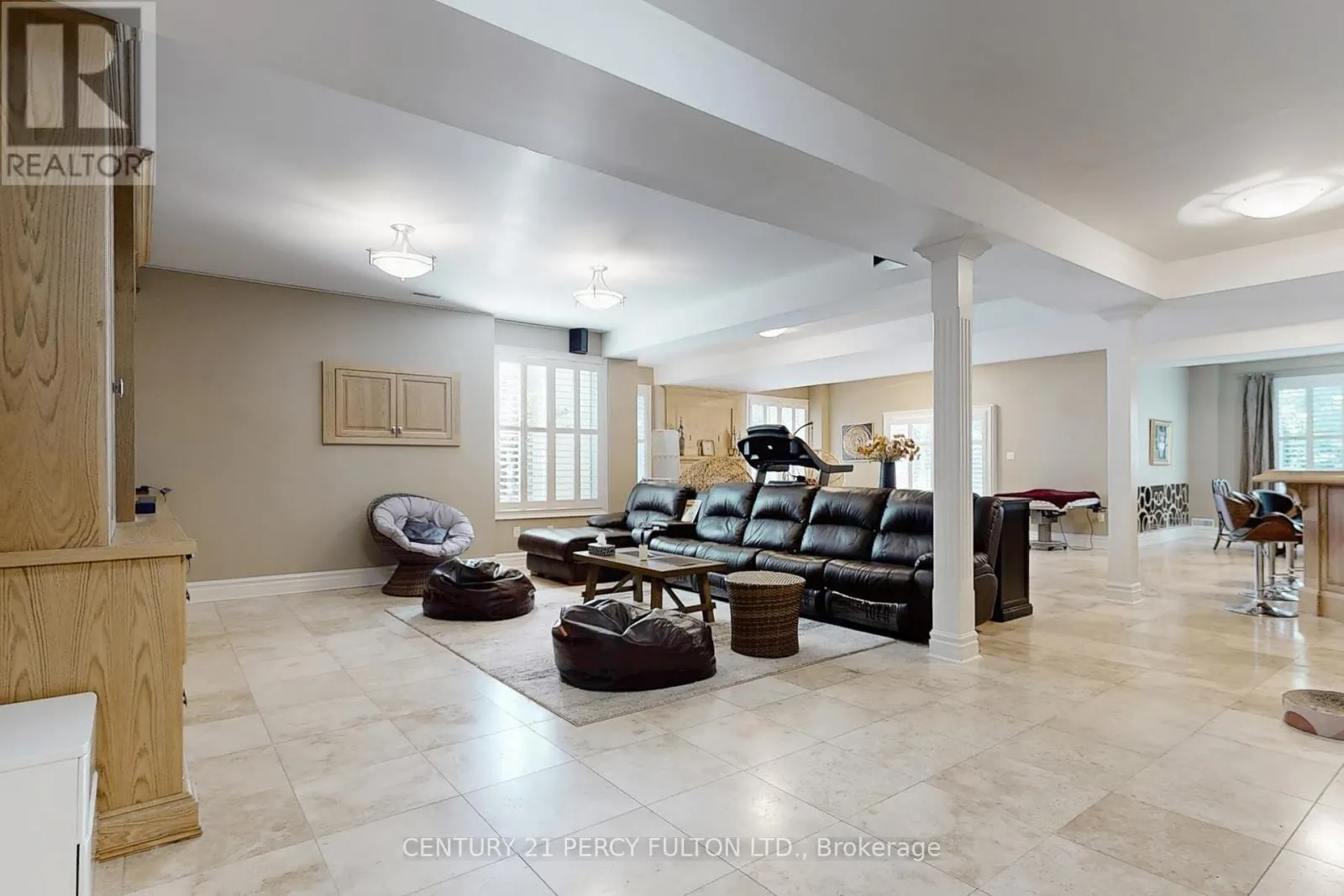 1832 CHESBRO COURT