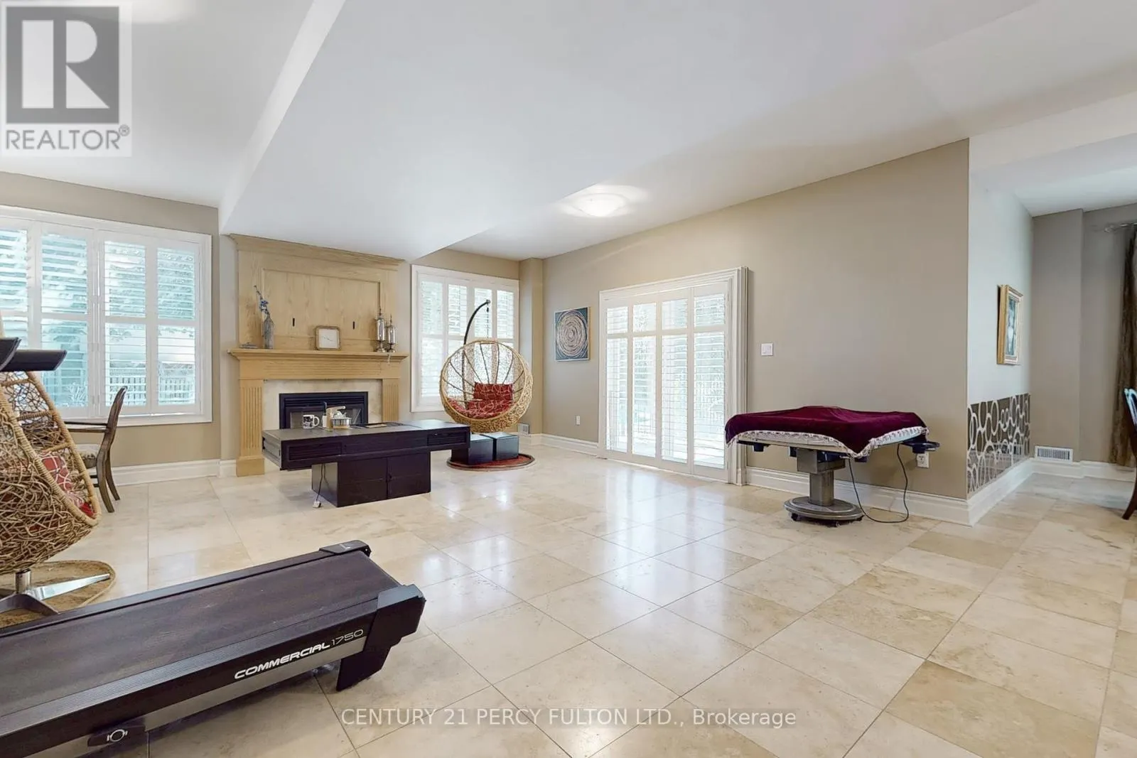 1832 CHESBRO COURT