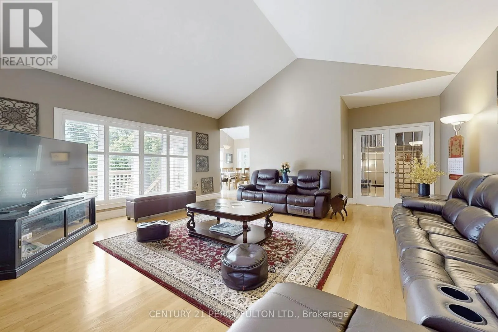 1832 CHESBRO COURT