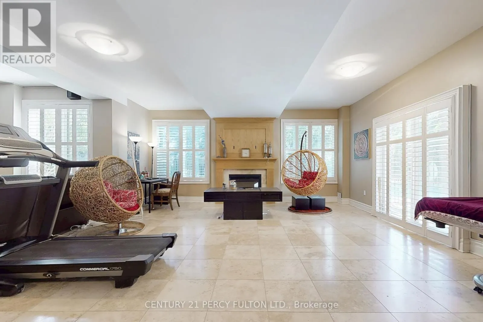 1832 CHESBRO COURT