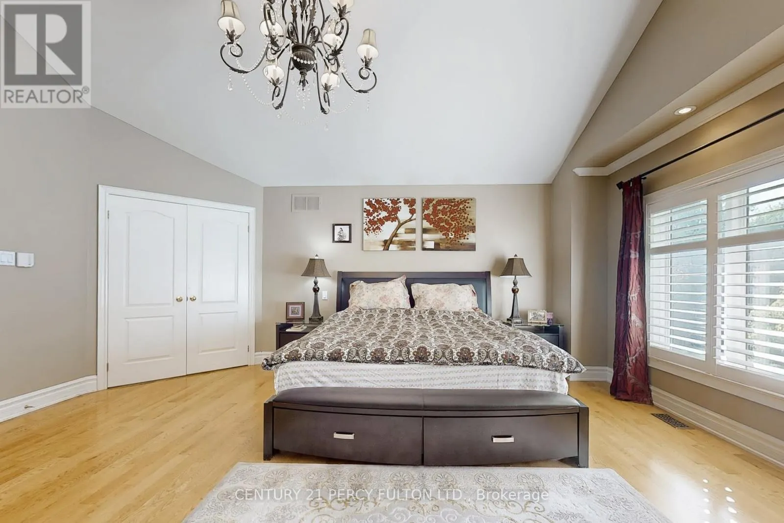 1832 CHESBRO COURT