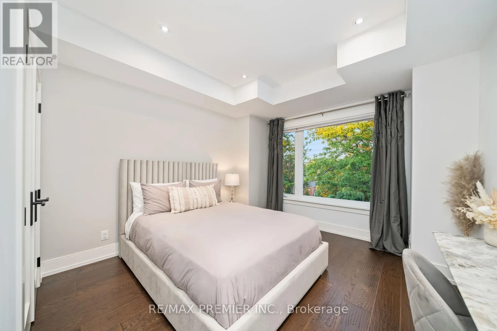 56A BELLMAN AVENUE