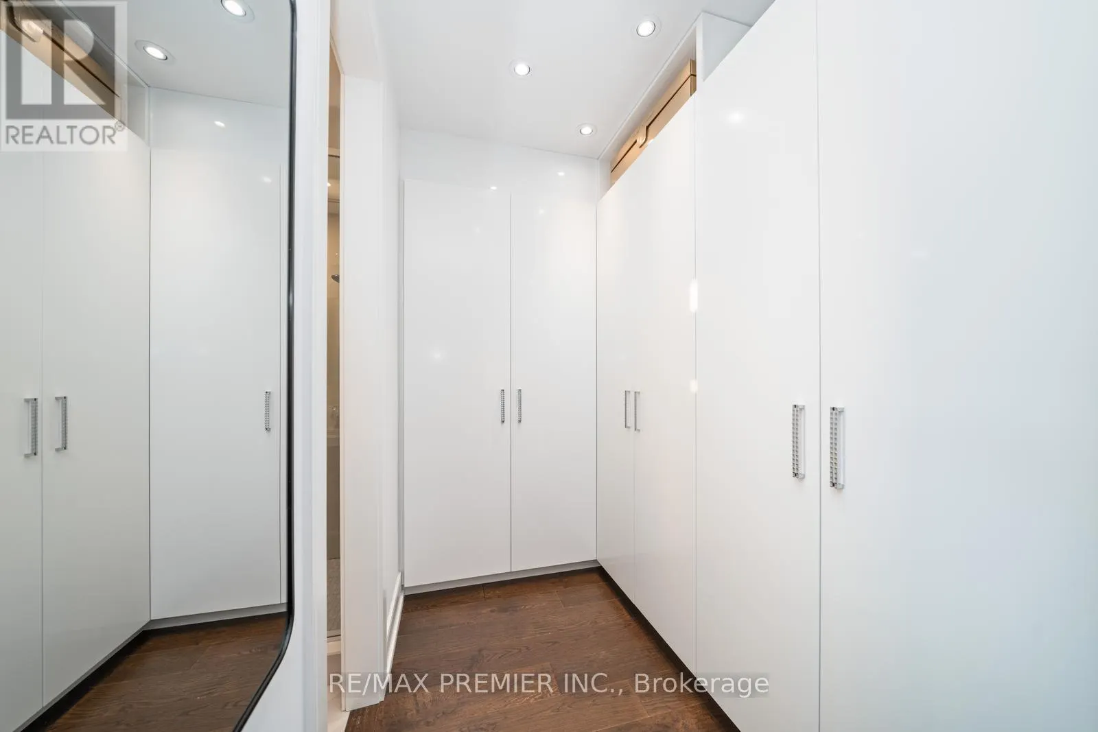 56A BELLMAN AVENUE