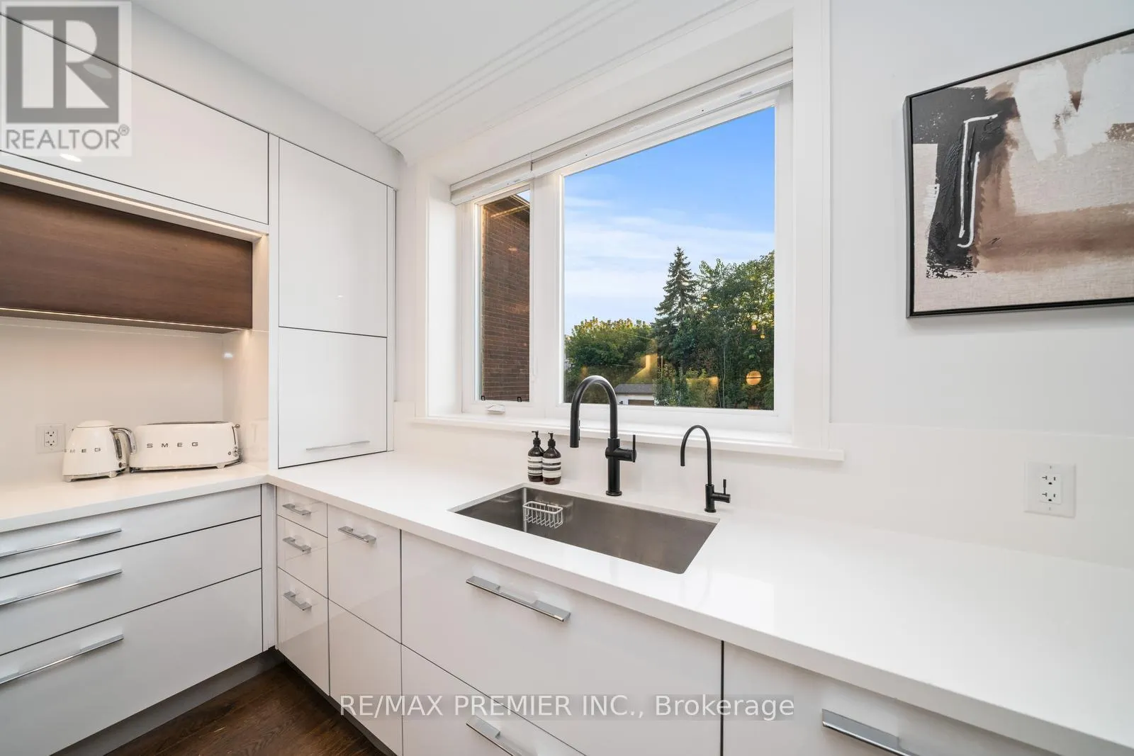 56A BELLMAN AVENUE