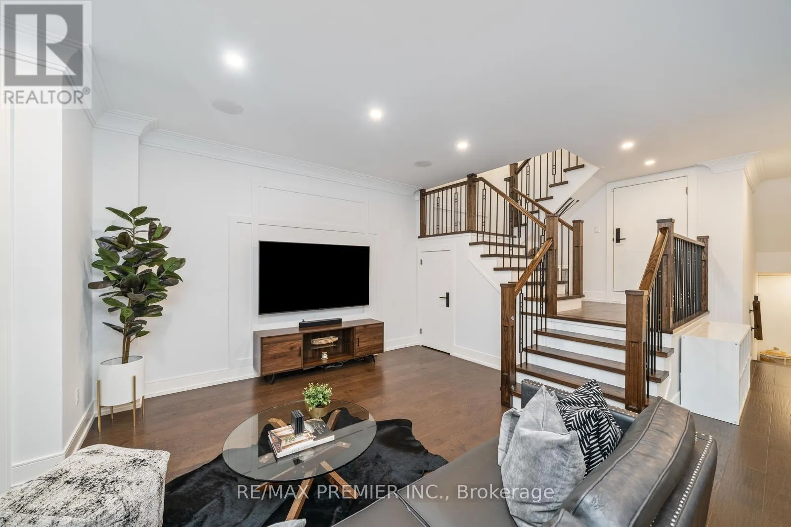 56A BELLMAN AVENUE