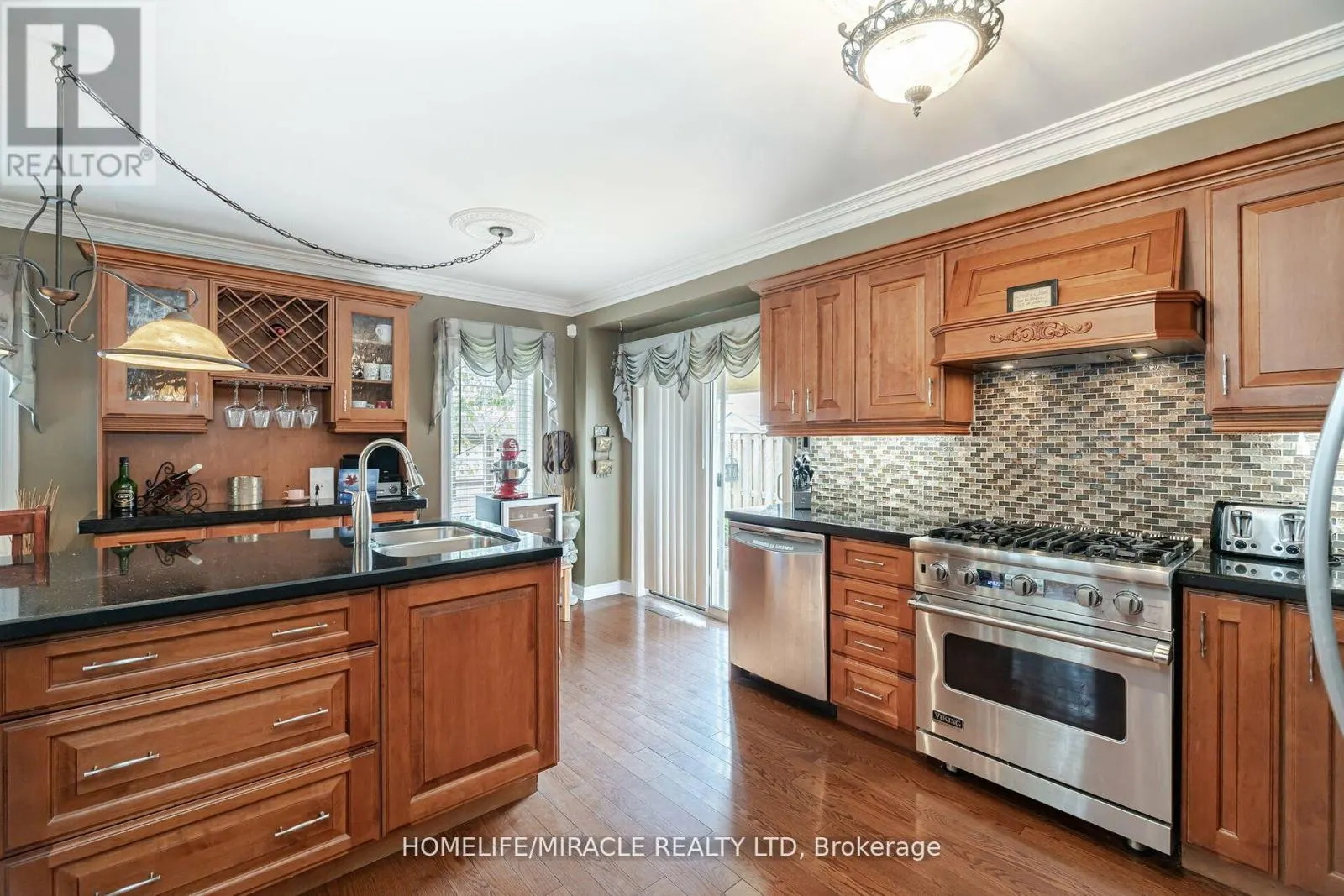 129 VAN SCOTT DRIVE
