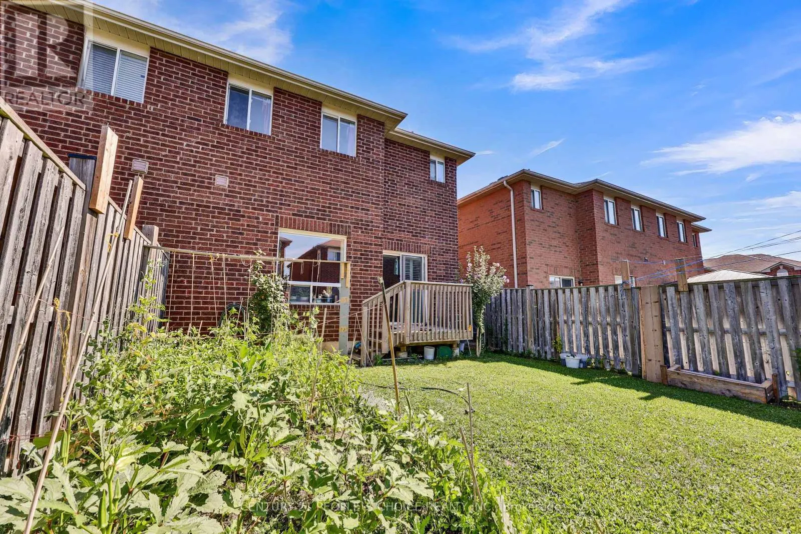 46 COMMODORE DRIVE