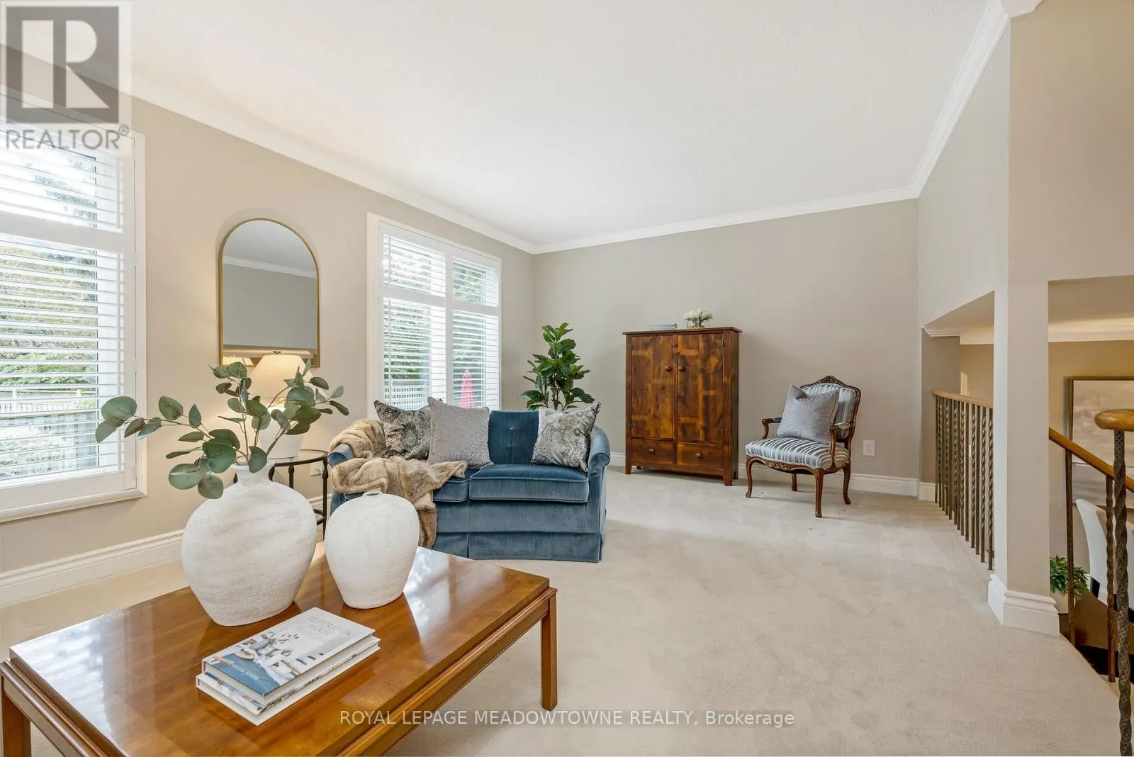 561 HAWTHORNE CRESCENT
