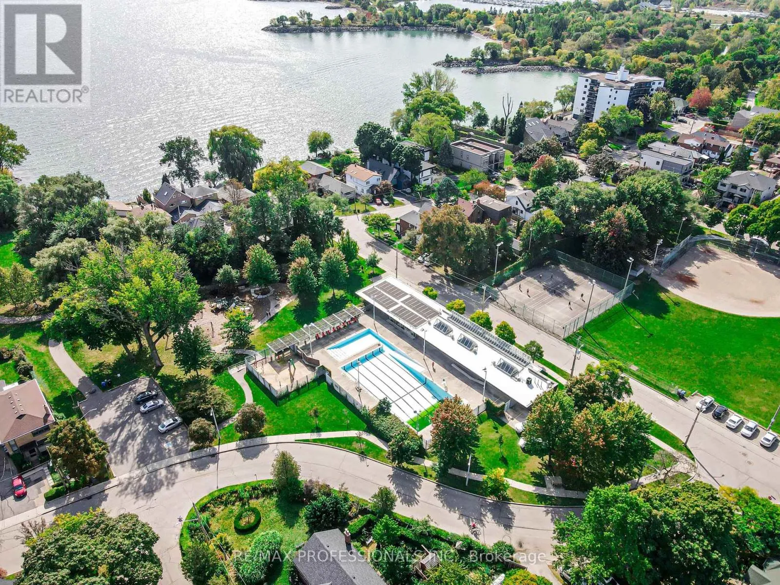 116 LAKE SHORE DRIVE