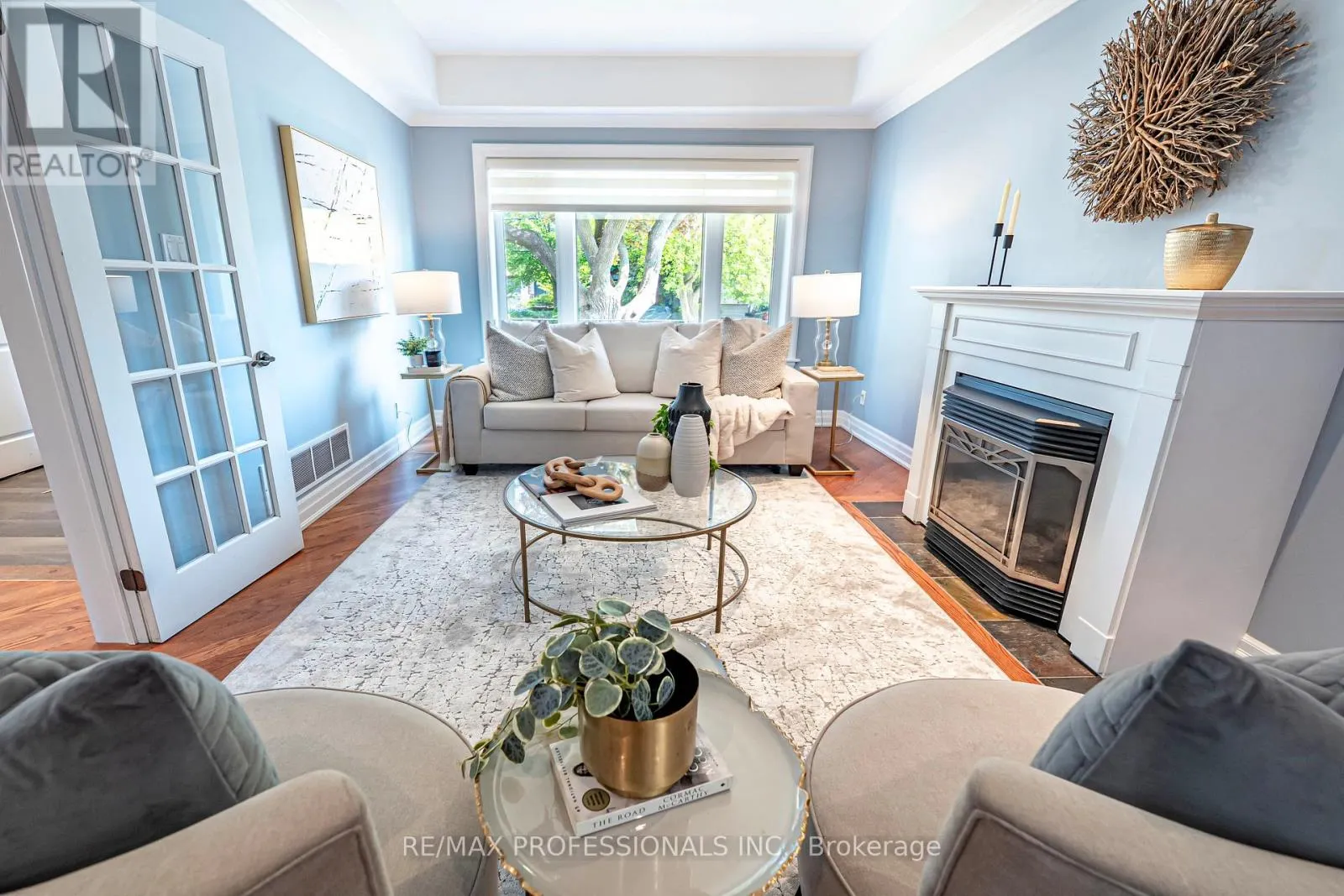 116 LAKE SHORE DRIVE
