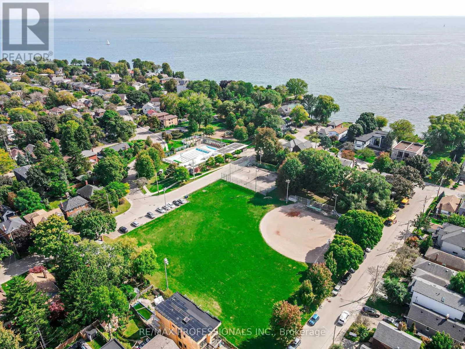 116 LAKE SHORE DRIVE