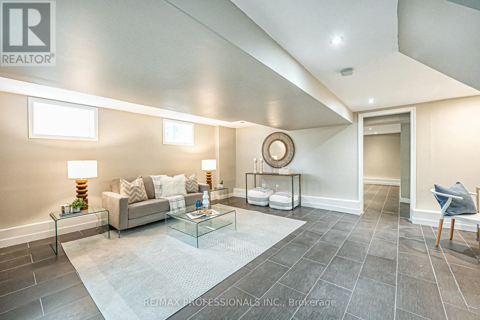 116 LAKE SHORE DRIVE