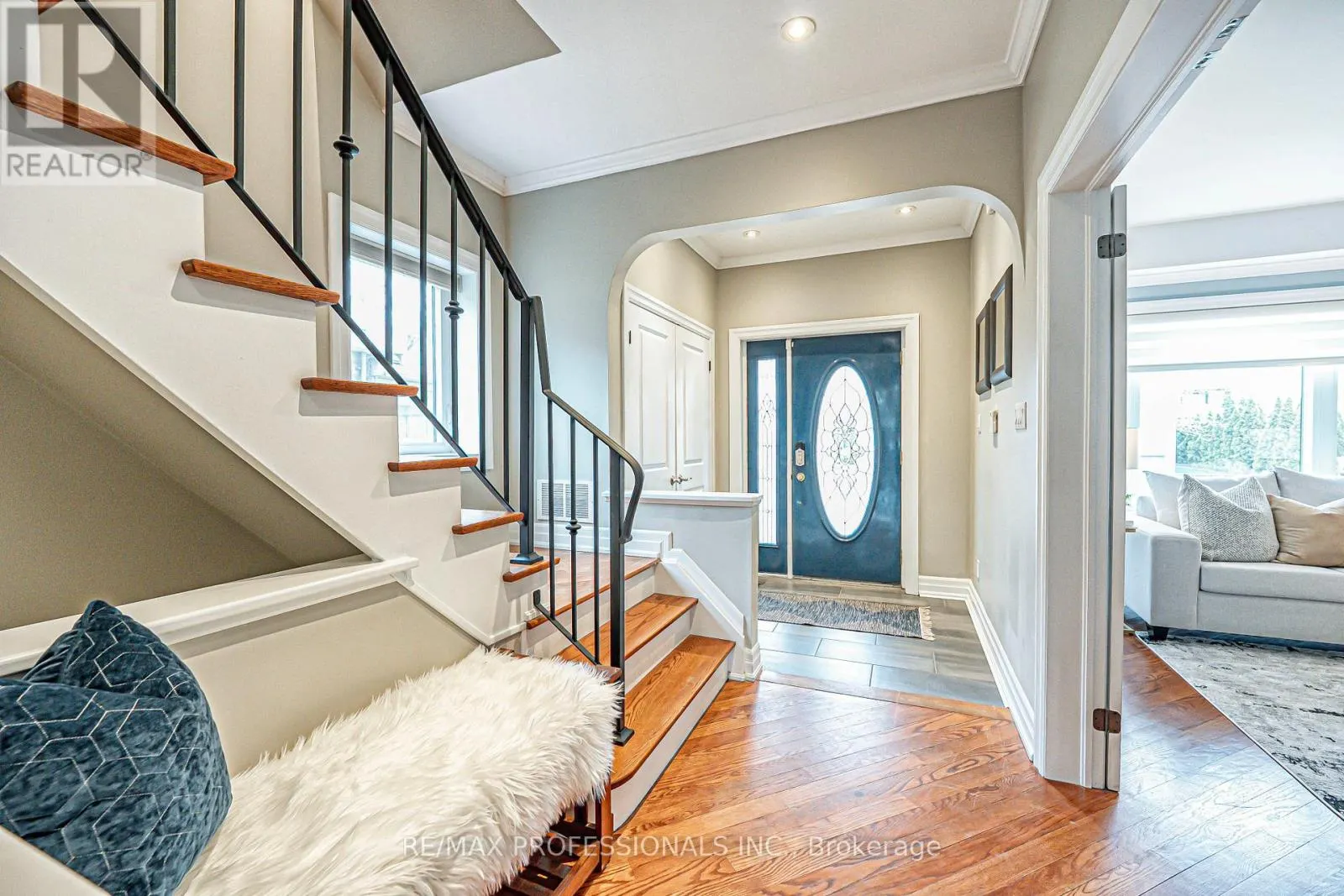 116 LAKE SHORE DRIVE