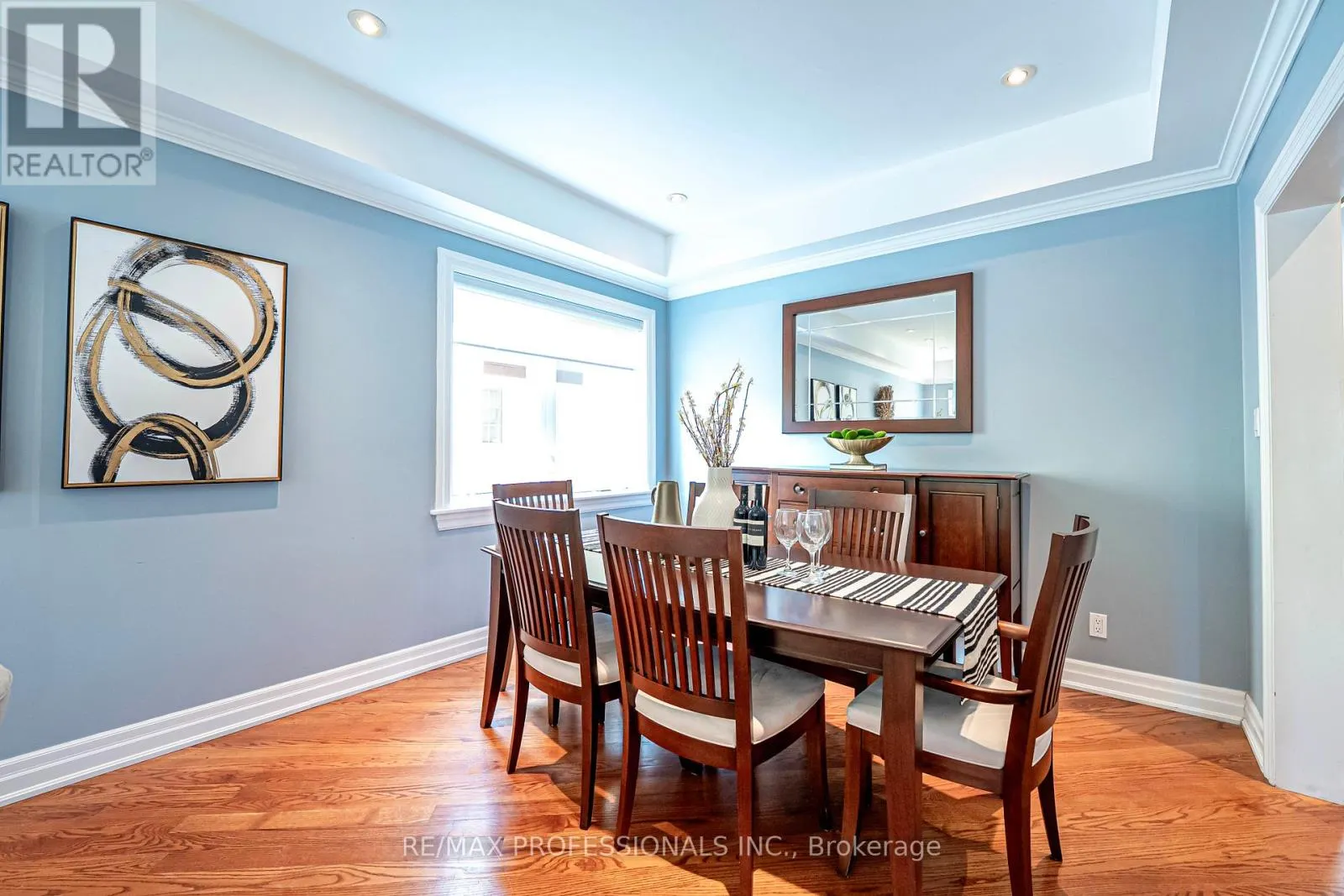 116 LAKE SHORE DRIVE