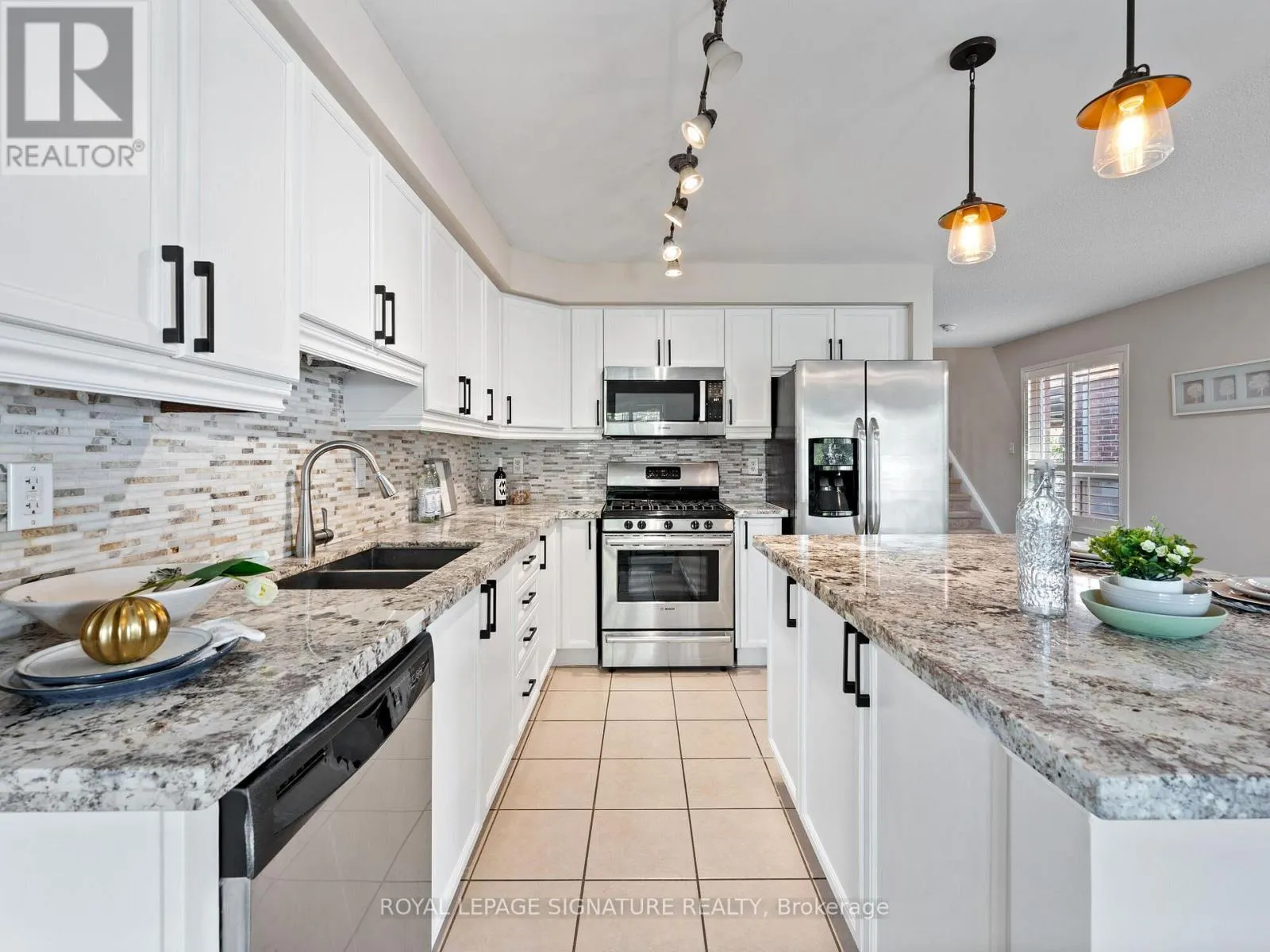 5015 DUBONET DRIVE