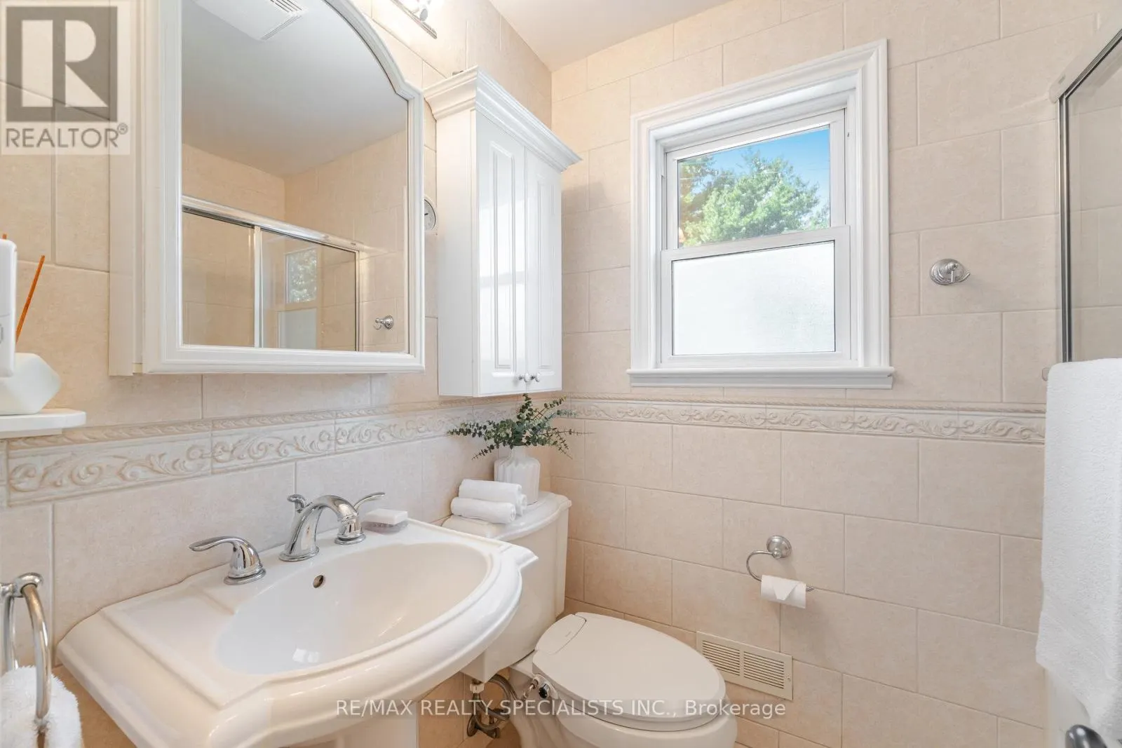 457 SELSEY DRIVE