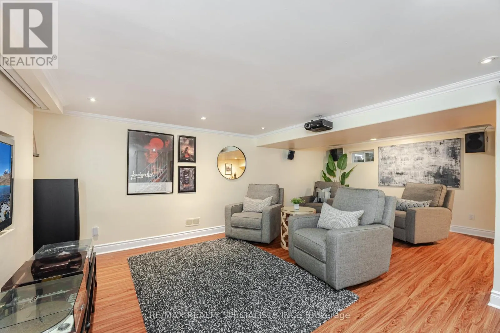457 SELSEY DRIVE