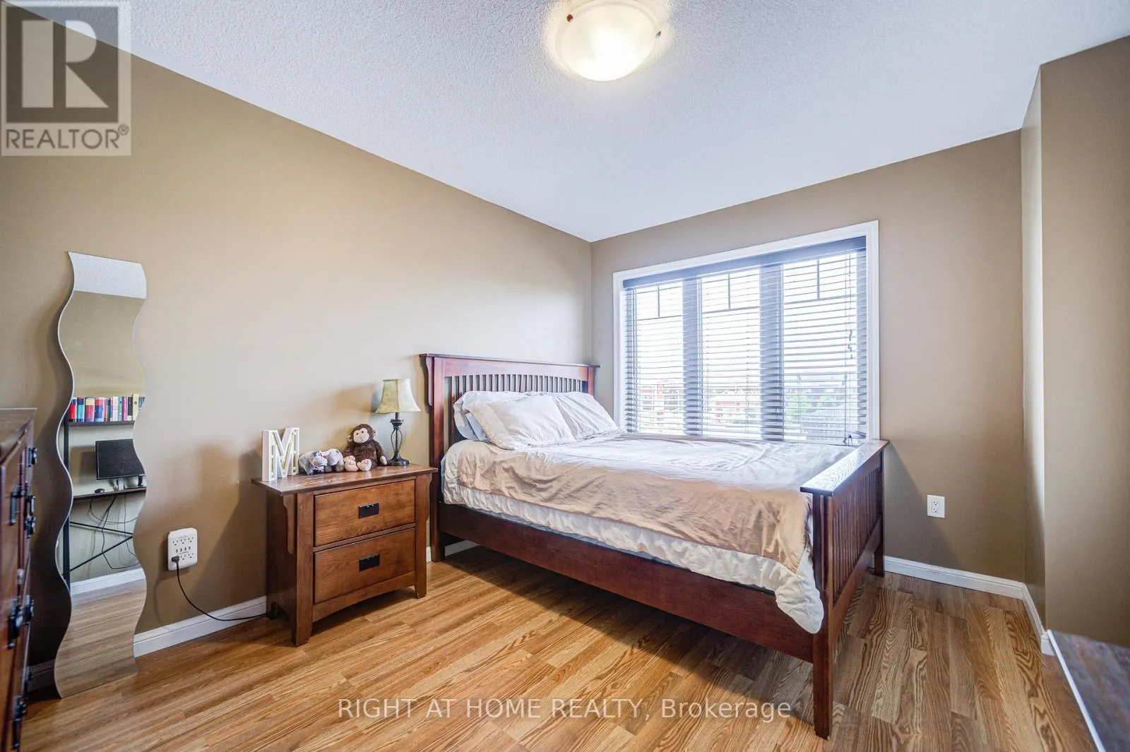 31 - 6020 DERRY ROAD