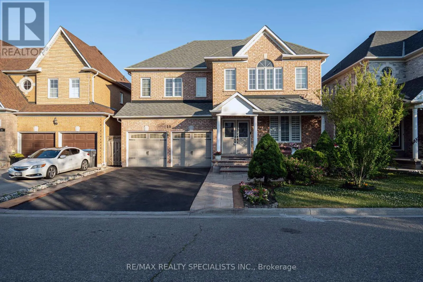 19 RUSHBROOK DRIVE