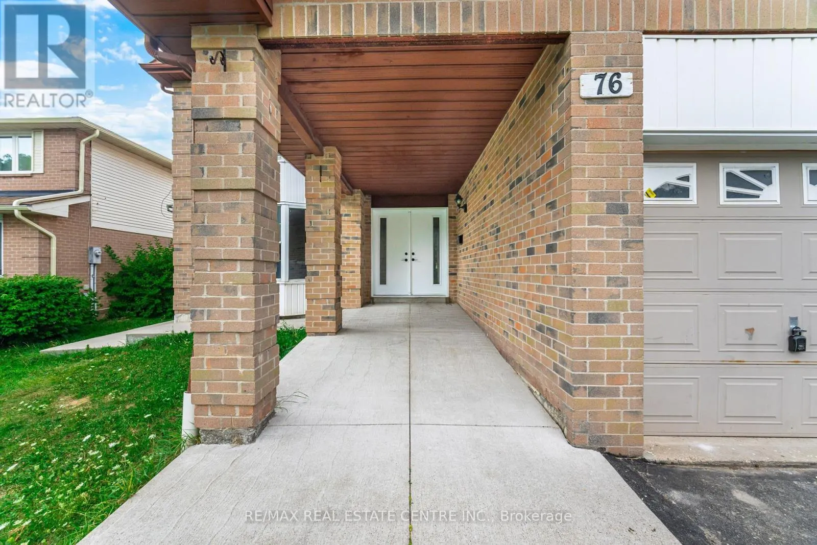76 MOFFATT AVENUE