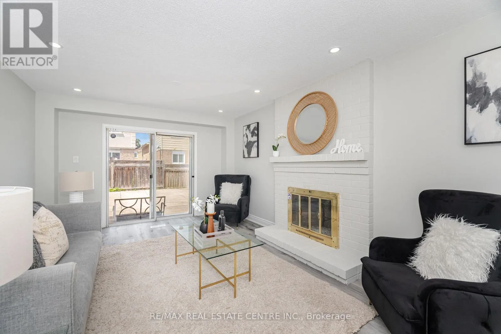 76 MOFFATT AVENUE