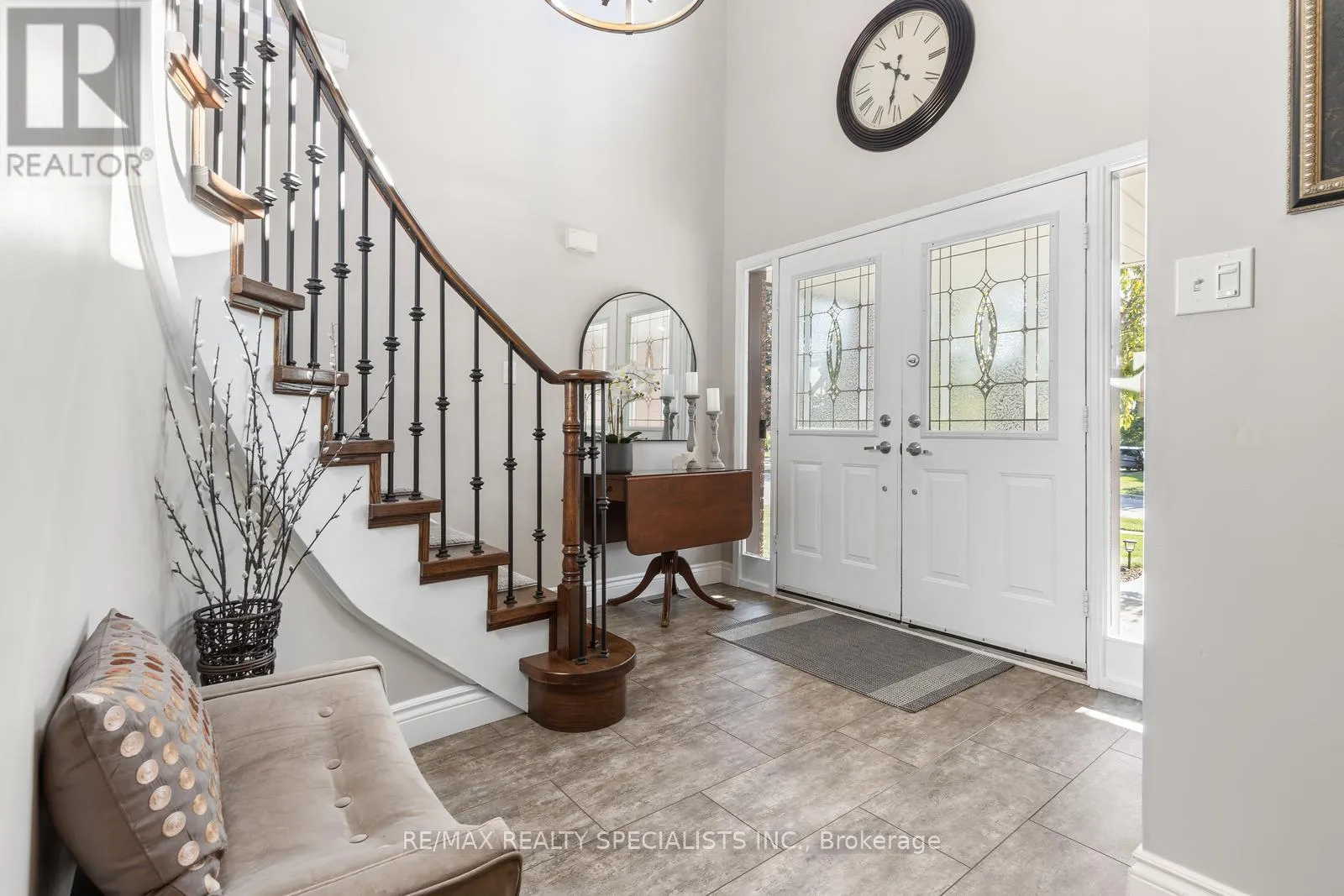 3799 LAURENCLAIRE DRIVE