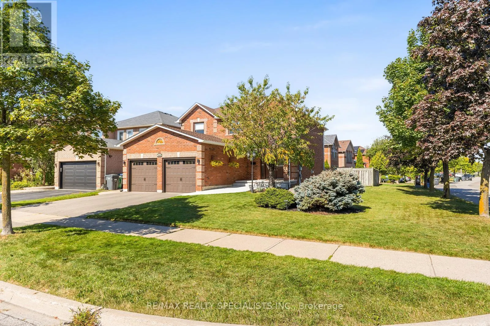3799 LAURENCLAIRE DRIVE