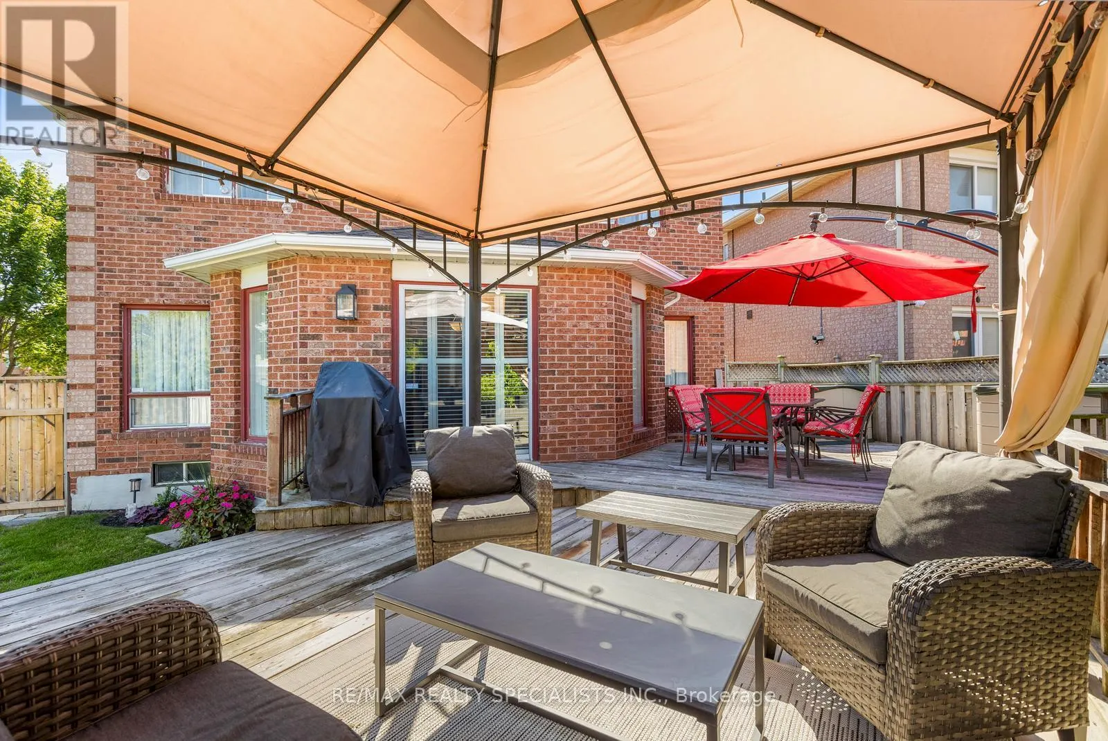 3799 LAURENCLAIRE DRIVE