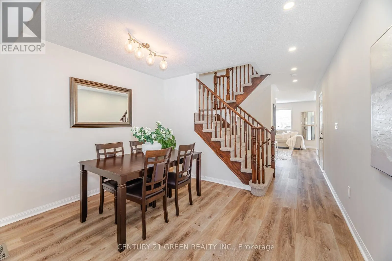 411 BAVERSTOCK CRESCENT
