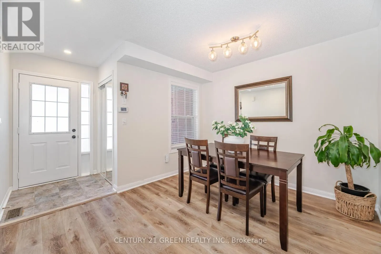 411 BAVERSTOCK CRESCENT