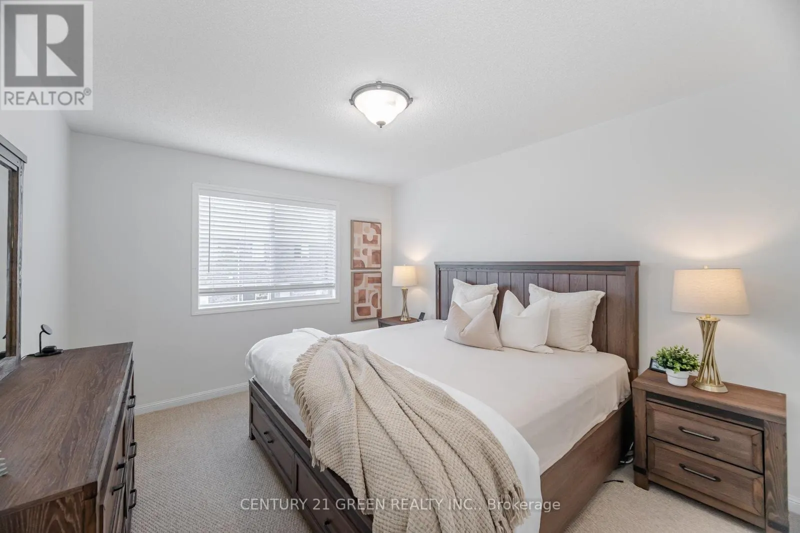 411 BAVERSTOCK CRESCENT