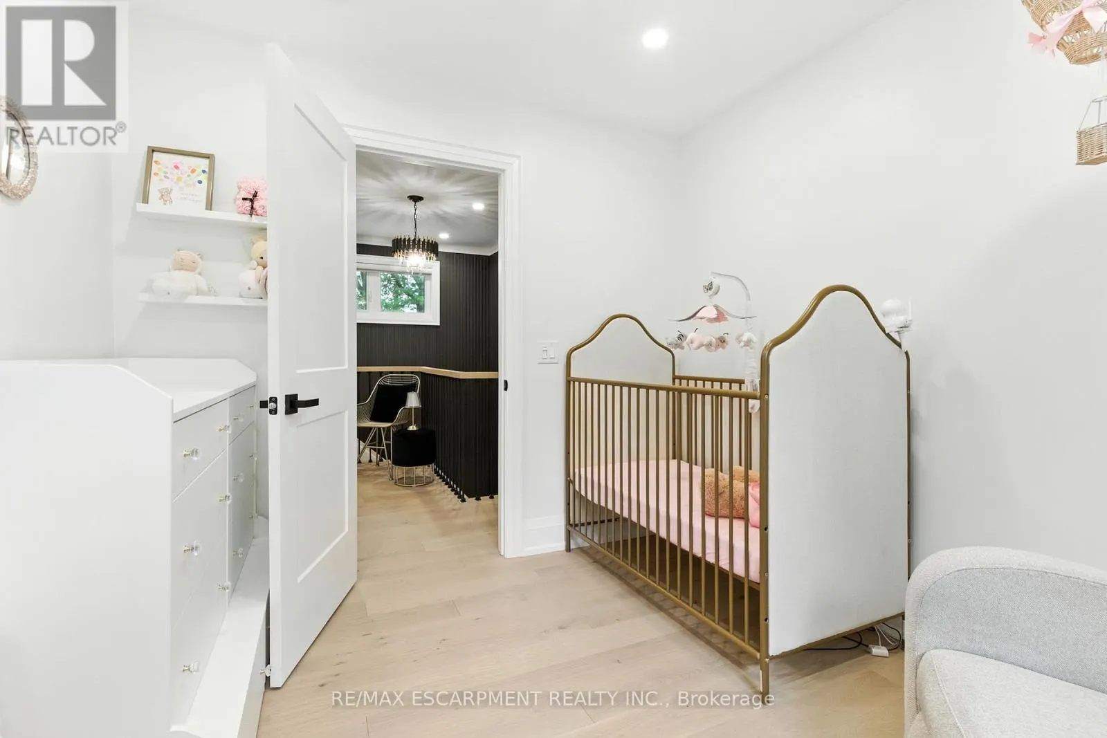 1245 BRAMBLEWOOD LANE
