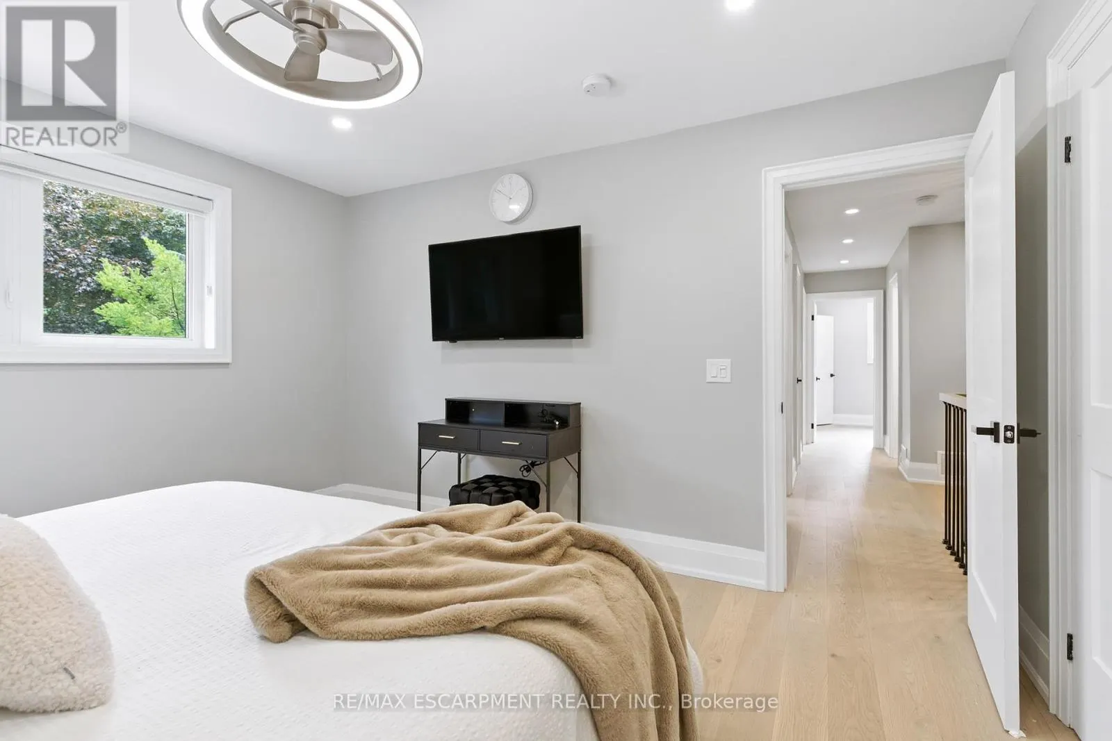 1245 BRAMBLEWOOD LANE