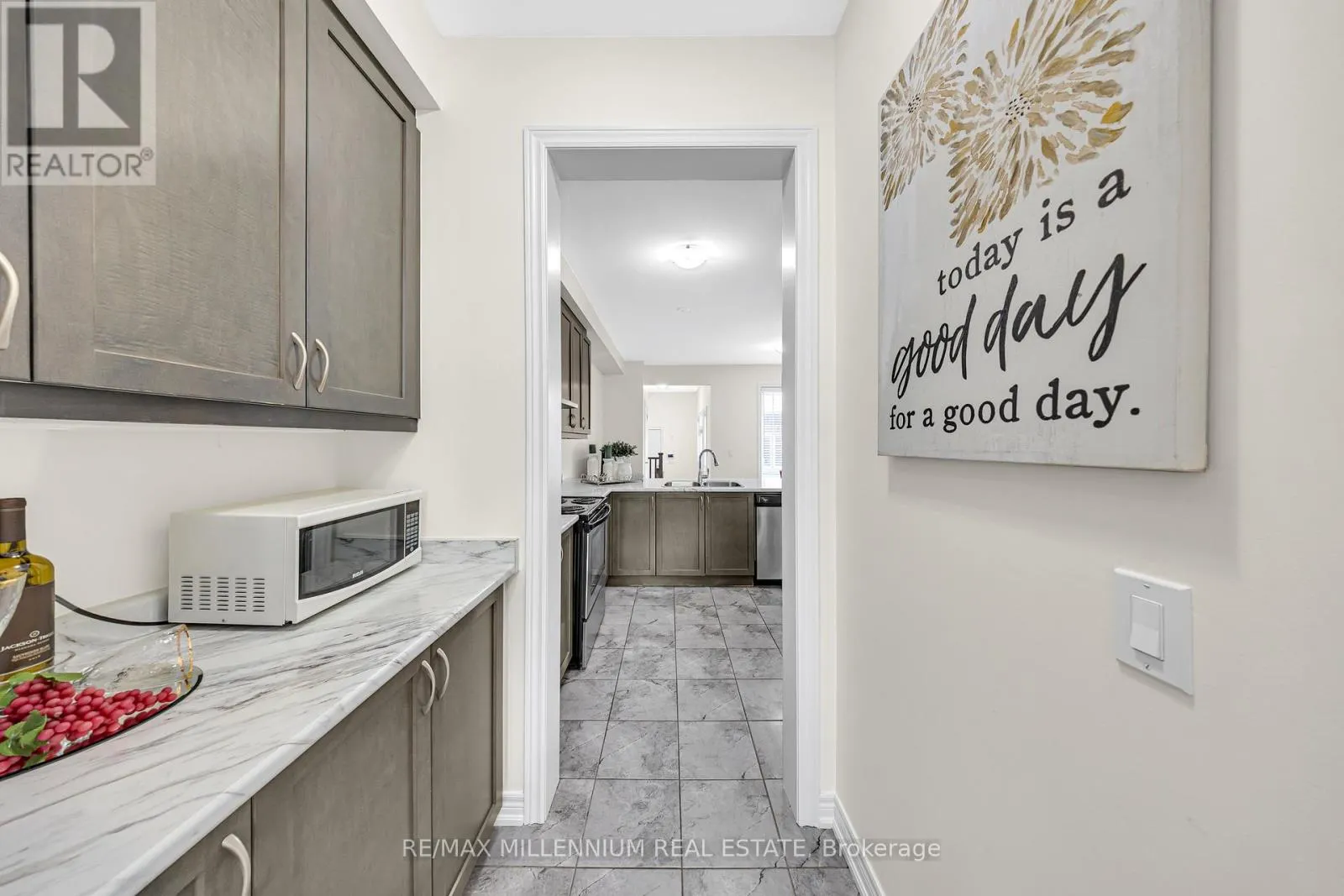 86 SAINT DENNIS ROAD