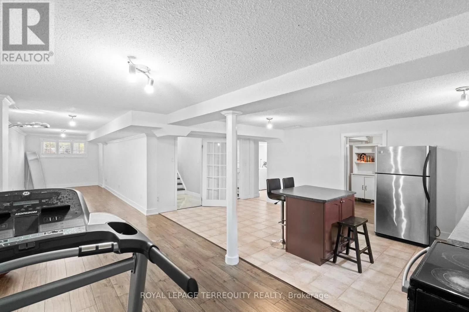 118 VAN SCOTT DRIVE