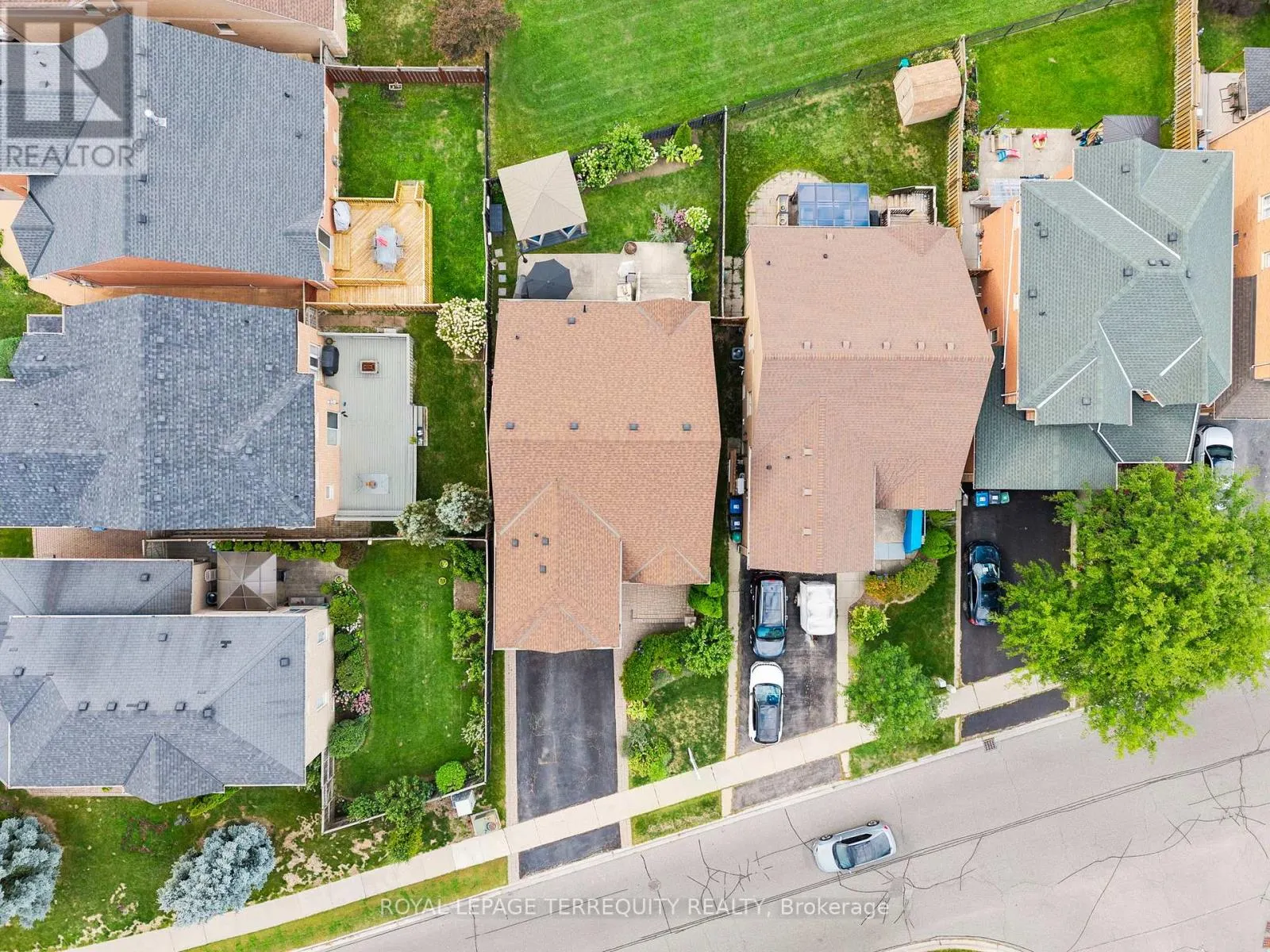 118 VAN SCOTT DRIVE