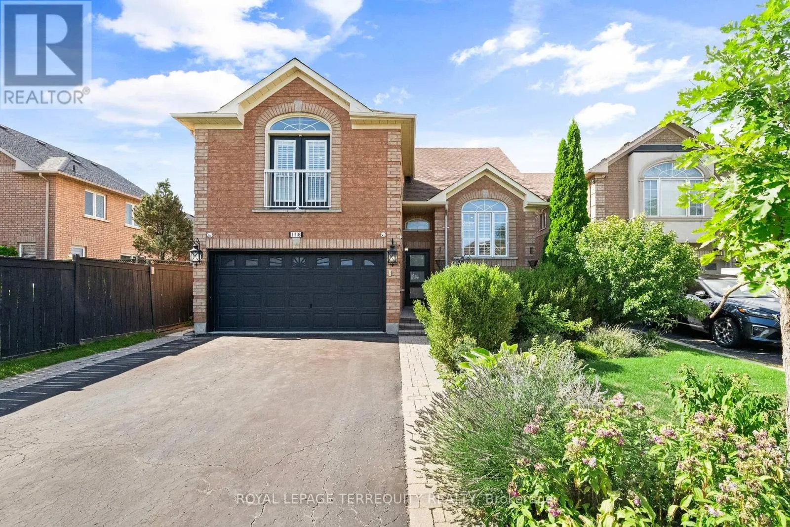 118 VAN SCOTT DRIVE