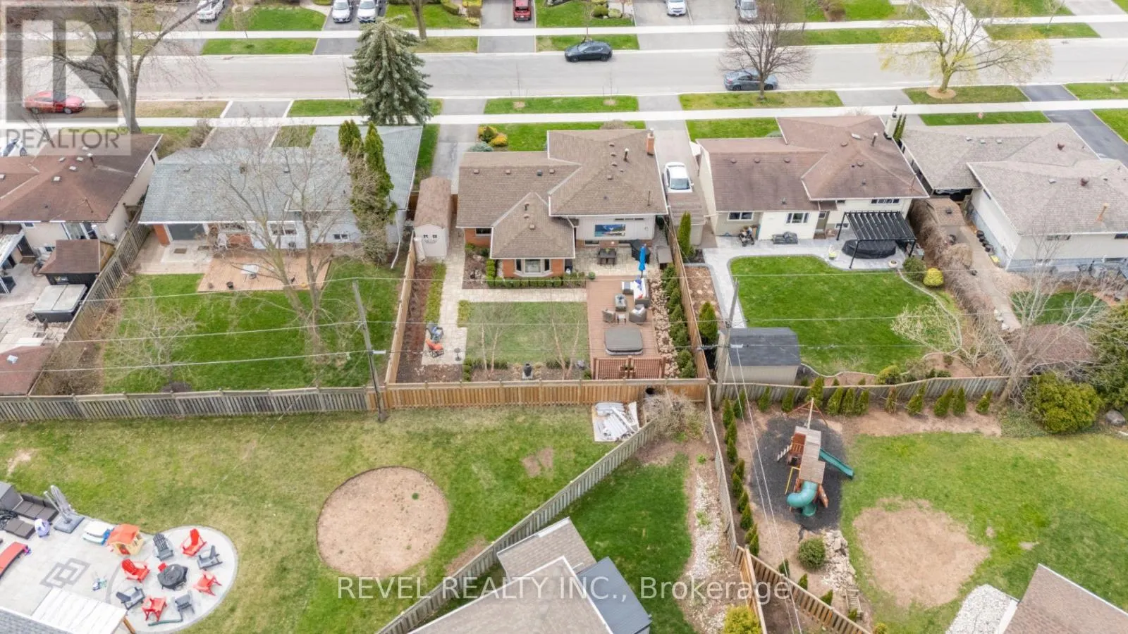 637 THORNWOOD AVENUE