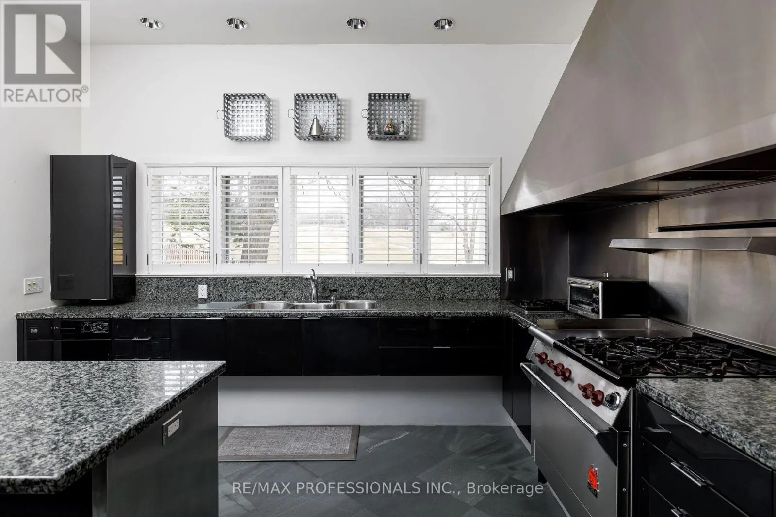 6A EDENBROOK HILL