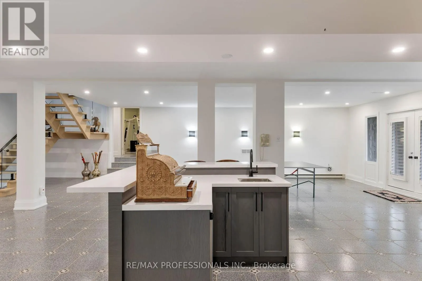 6A EDENBROOK HILL