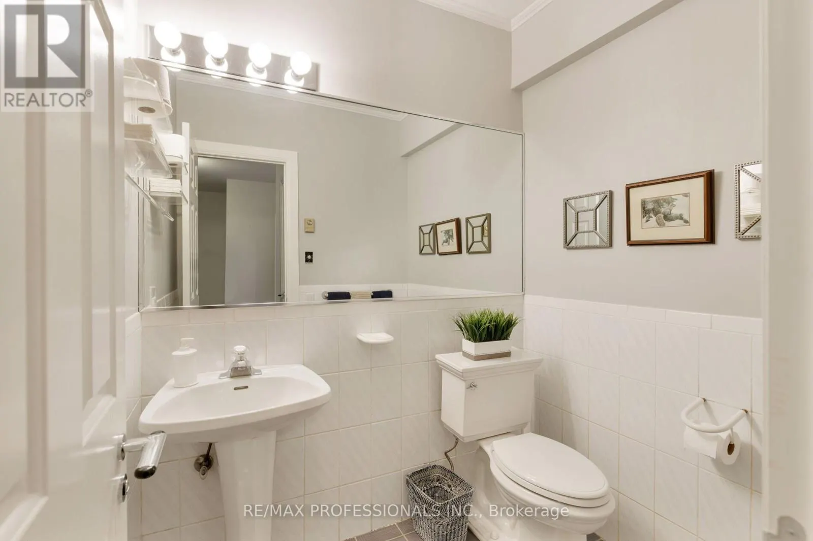 6A EDENBROOK HILL