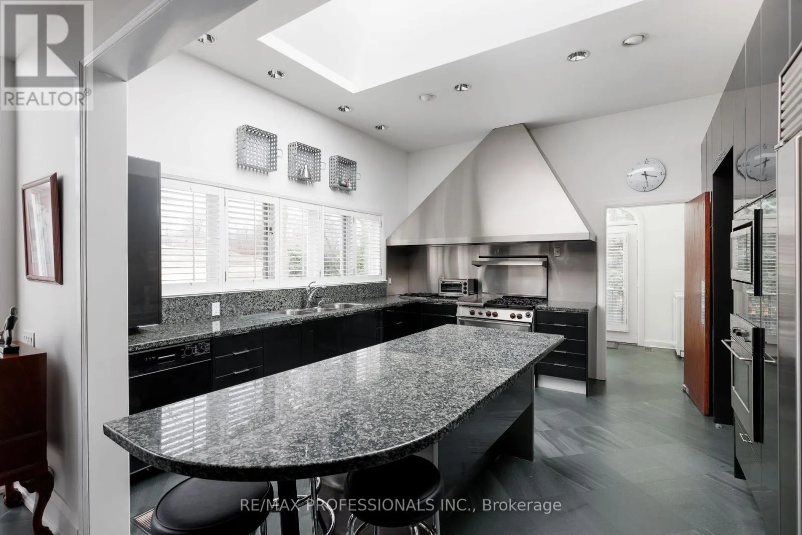 6A EDENBROOK HILL