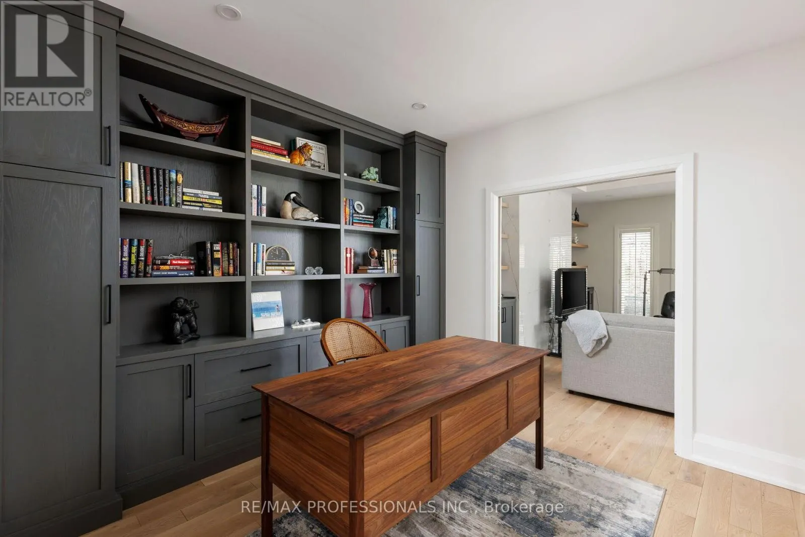 6A EDENBROOK HILL