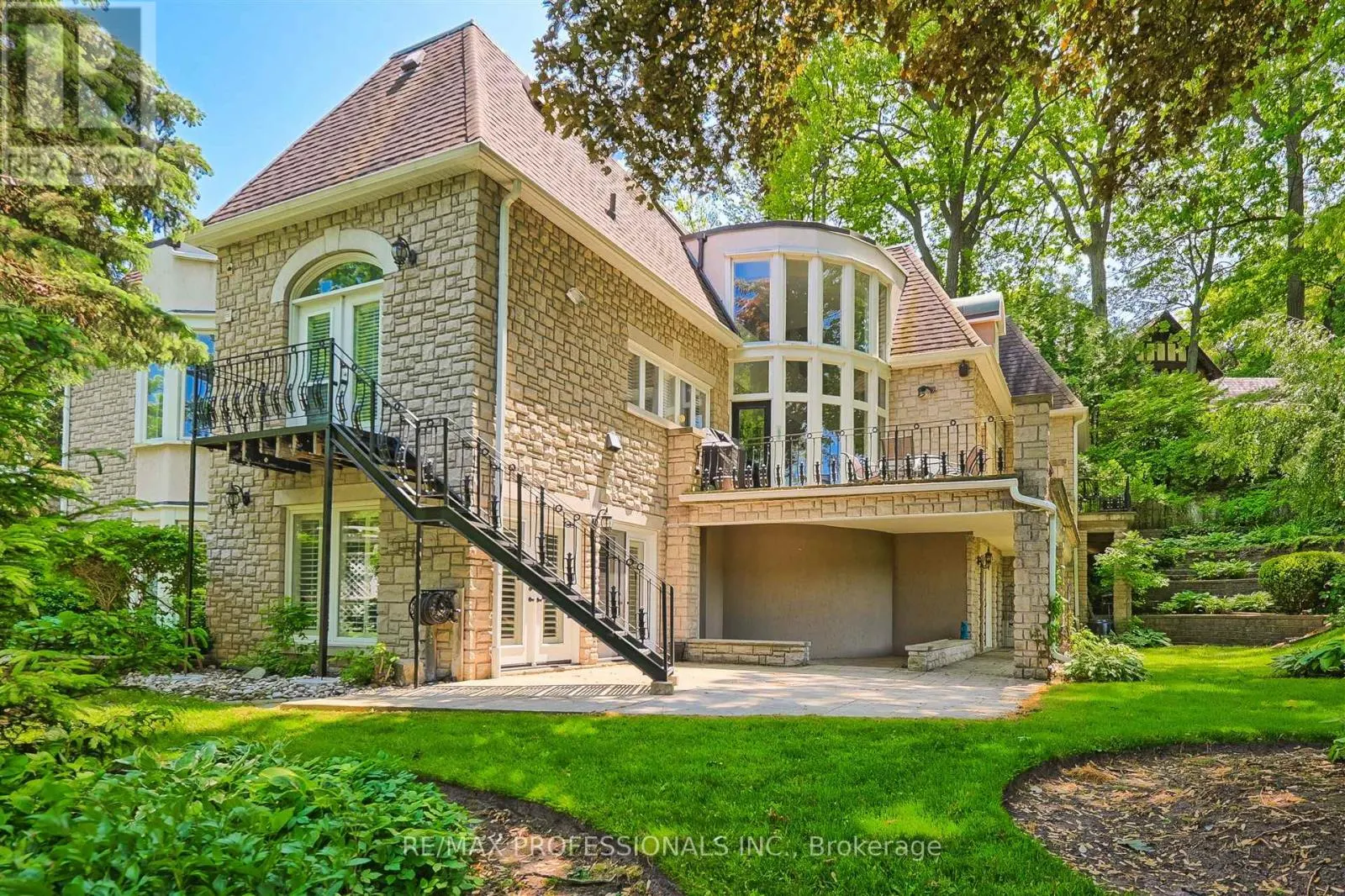 6A EDENBROOK HILL