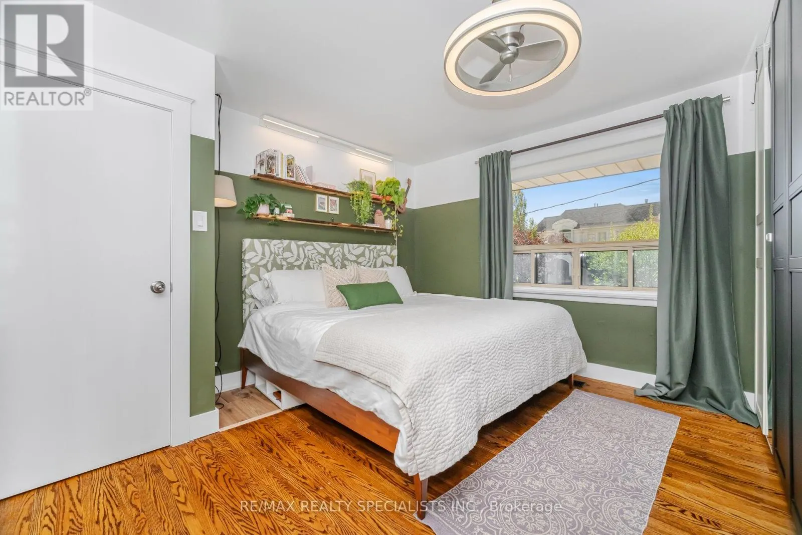 1539 PEMBROKE DRIVE