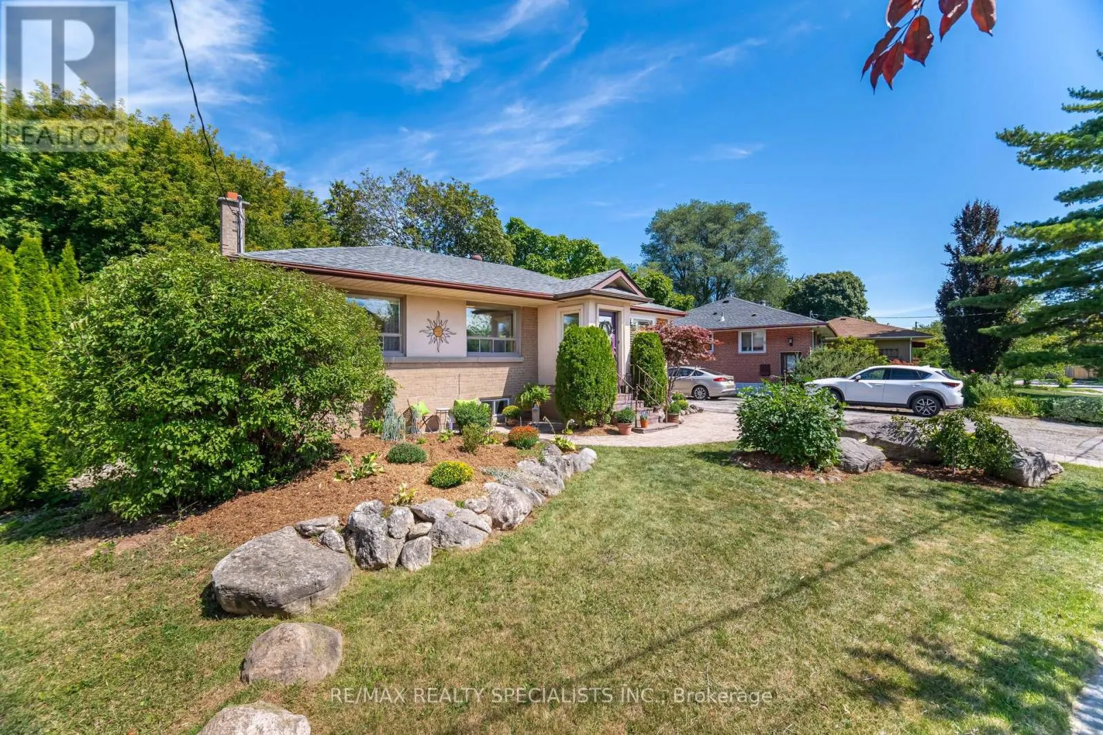1539 PEMBROKE DRIVE