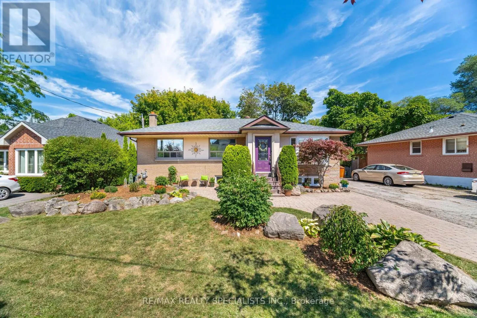 1539 PEMBROKE DRIVE