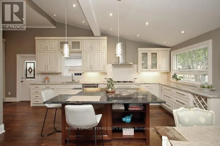 353 KINGSVIEW DRIVE
