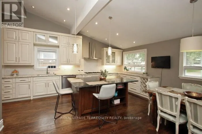 353 KINGSVIEW DRIVE